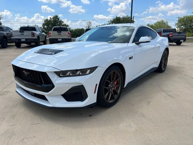 Used 2024 Ford Mustang GT Premium RWD image 3