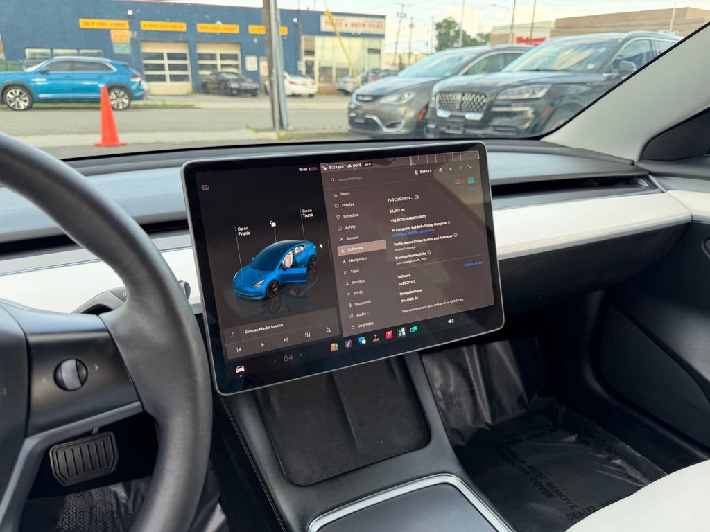 Used 2022 Tesla Model 3 RWD image 16