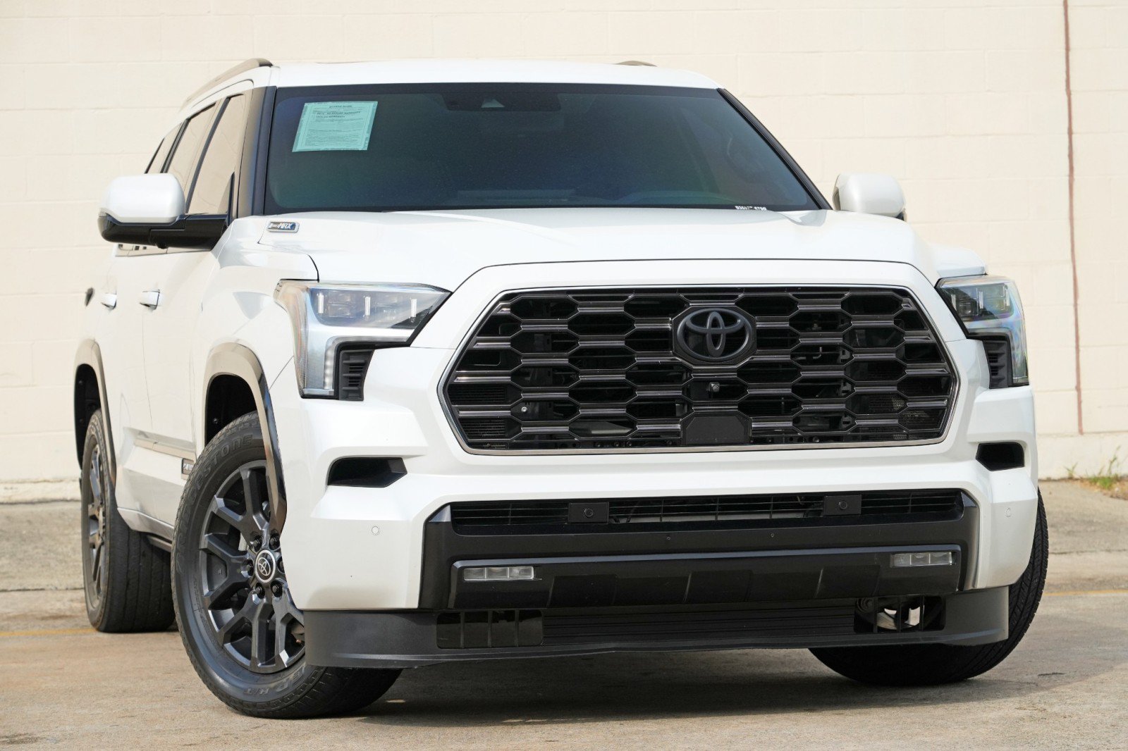 Used 2024 Toyota Sequoia Platinum AWD/4WD image 4