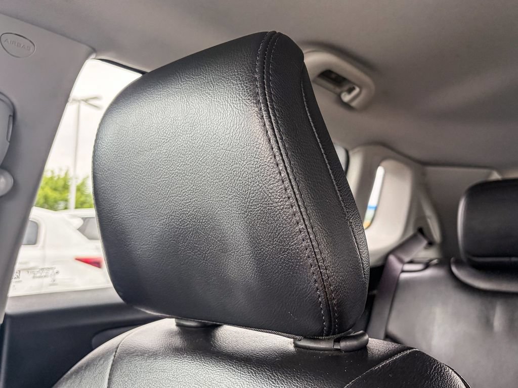 Used 2022 Jeep Compass Latitude FWD image 50