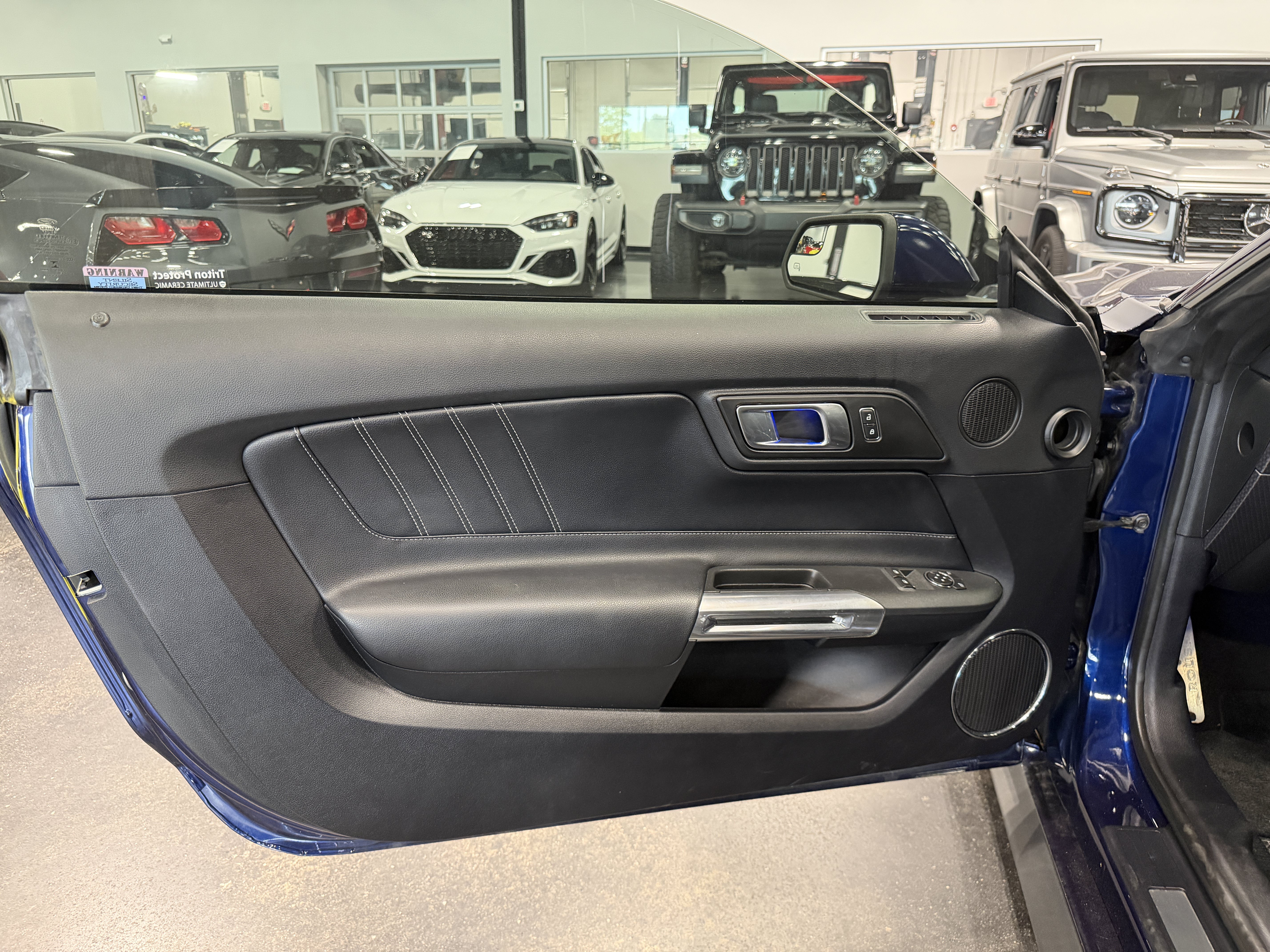 Used 2019 Ford Mustang GT Premium w/ GT Performance Package RWD image 9
