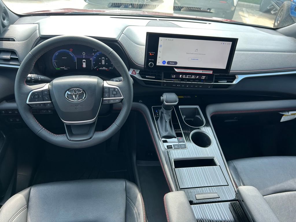 Certified 2025 Toyota Sienna XSE w/ XSE Plus Package FWD image 19