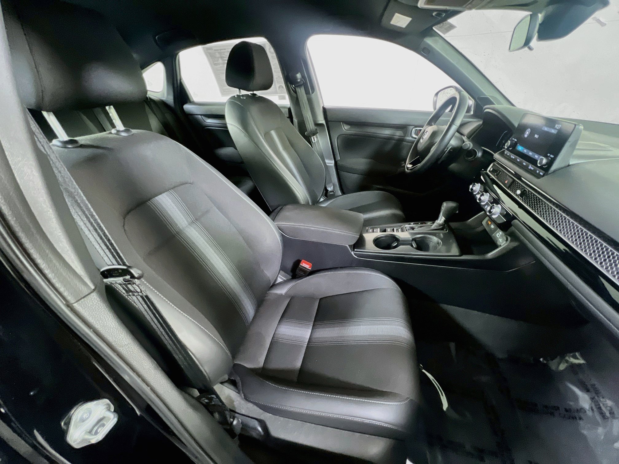 Used 2023 Honda Civic Sport image 25