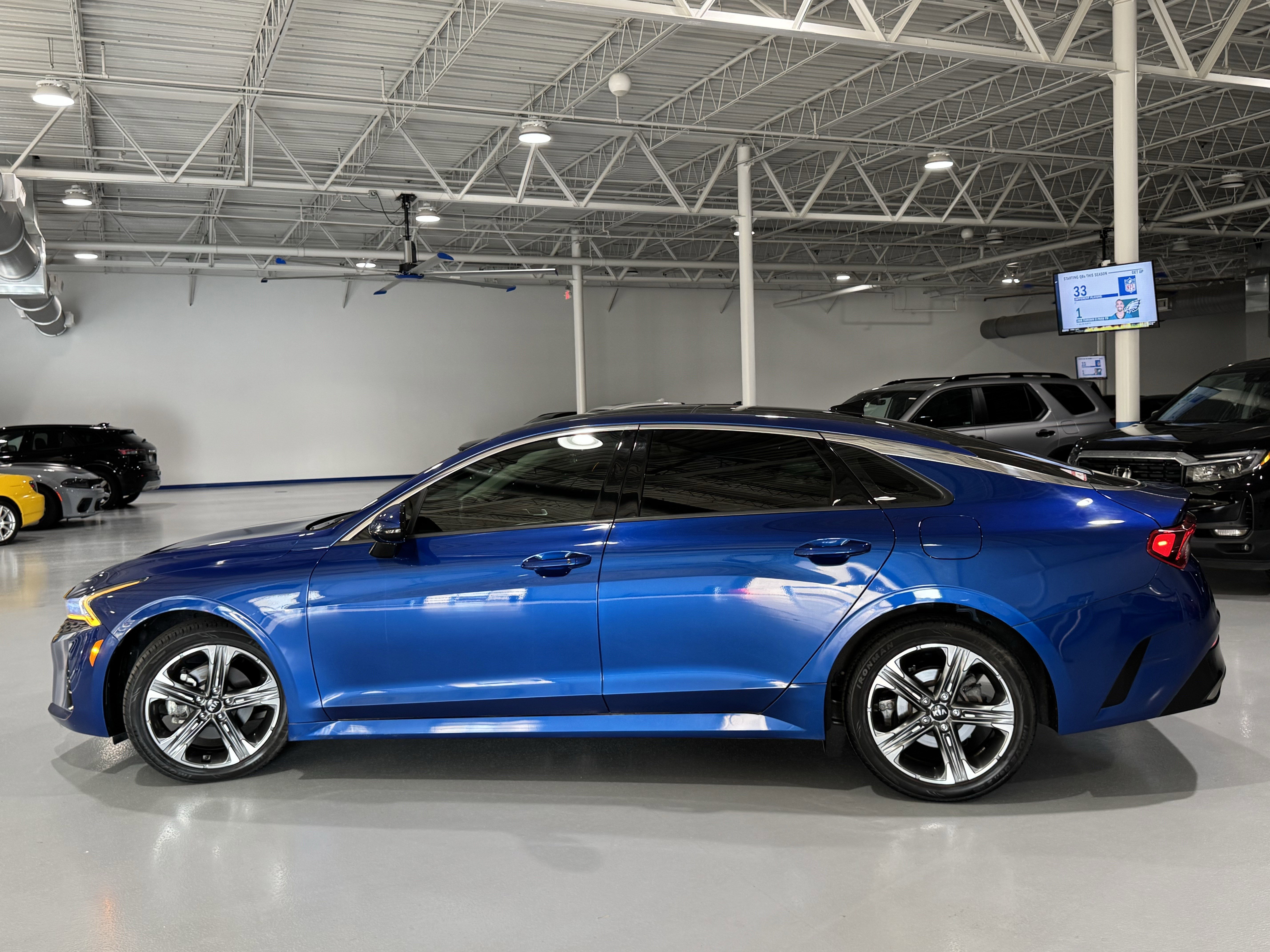 Used 2021 Kia K5 EX image 16