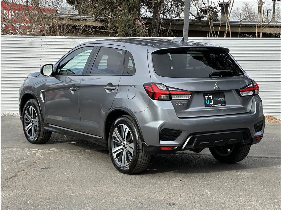 Used 2024 Mitsubishi Outlander Sport AWD image 3