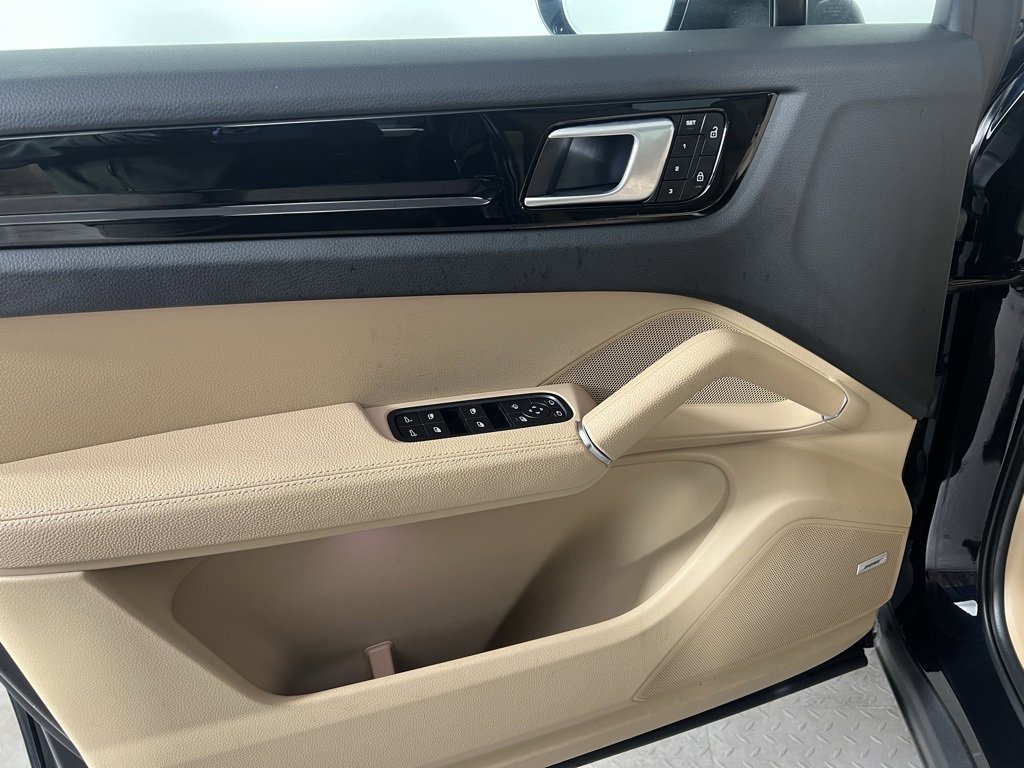 Certified 2022 Porsche Cayenne image 29