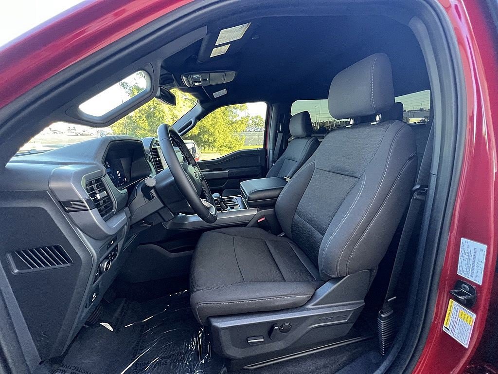 Used 2025 Ford F150 XLT w/ Equipment Group 302A MID image 22
