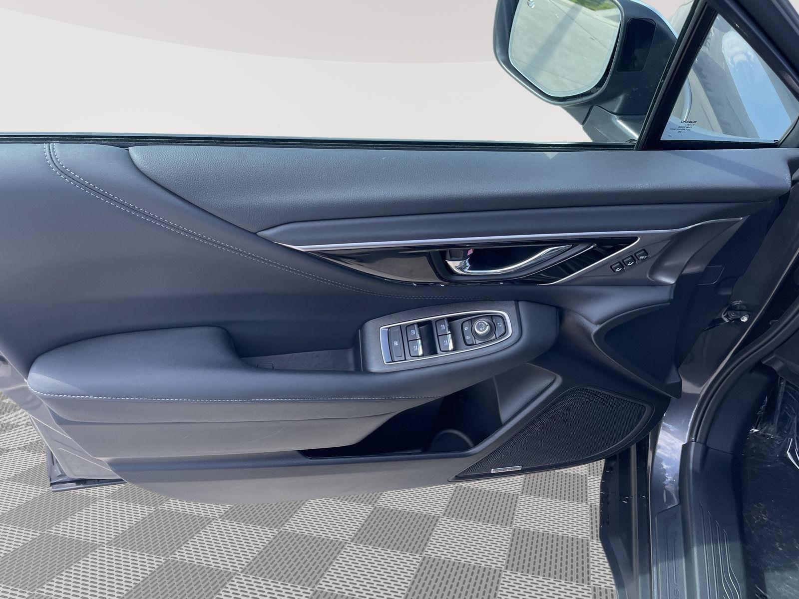 Certified 2025 Subaru Outback Touring XT AWD/4WD image 19