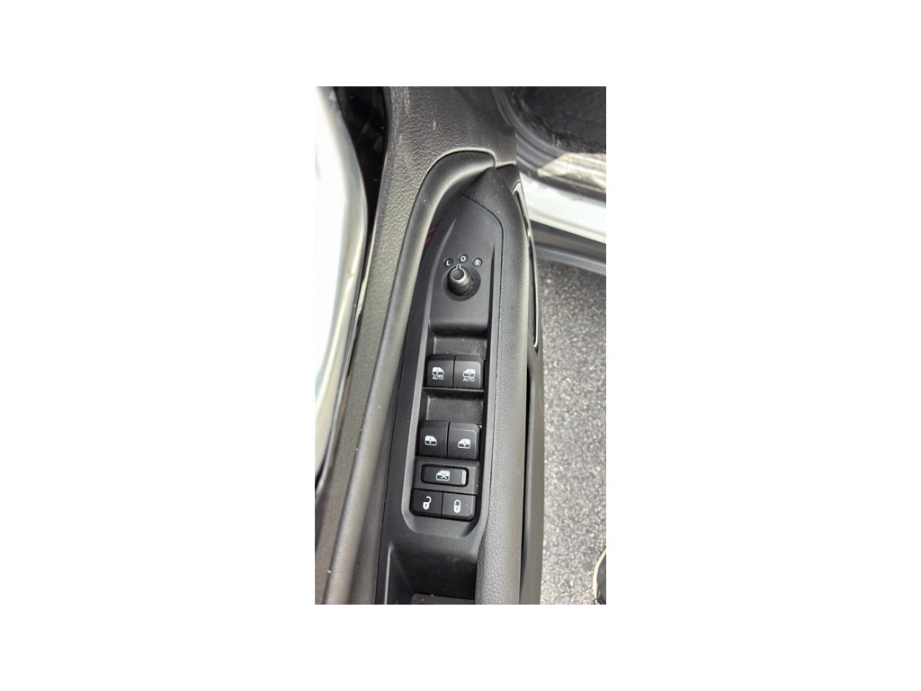 Used 2025 Jeep Compass Trailhawk AWD/4WD image 12