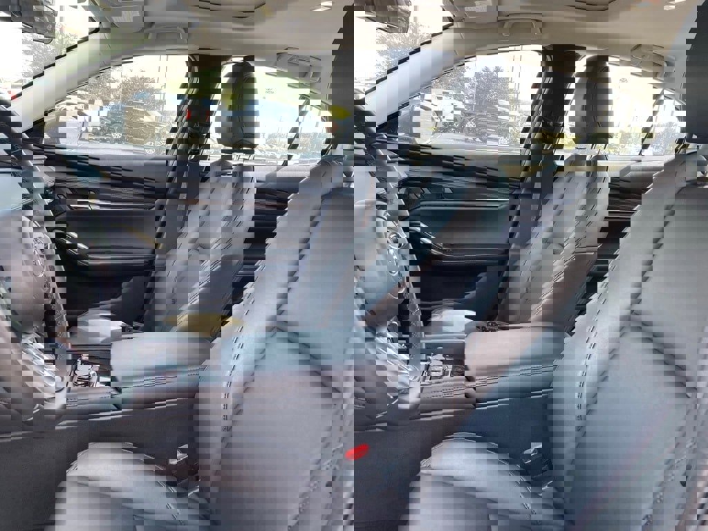 Used 2025 MAZDA MAZDA3 s image 10