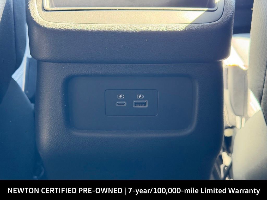 Used 2025 Nissan Pathfinder S FWD image 30