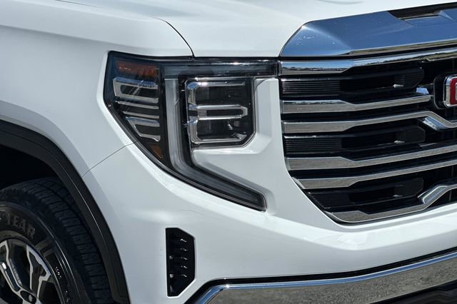 Used 2024 GMC Sierra 1500 SLT AWD/4WD image 43