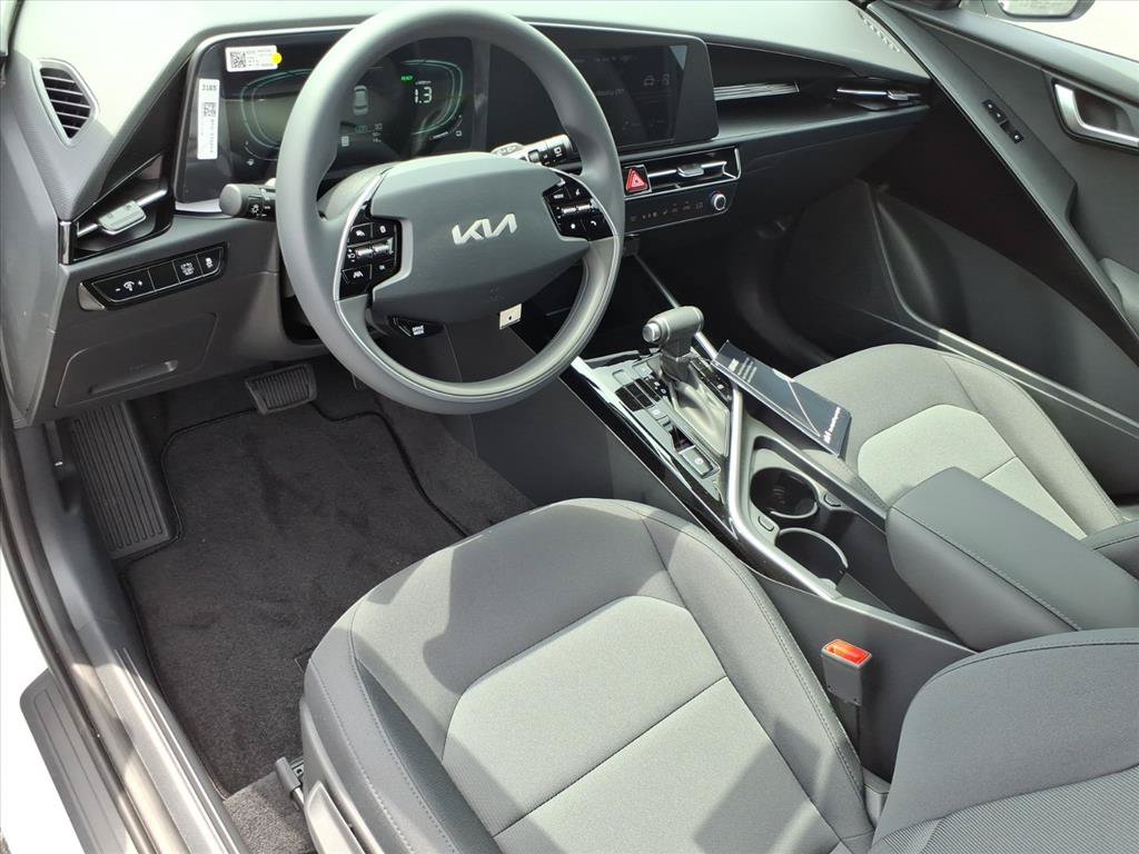 New 2026 Kia Niro LX FWD image 11