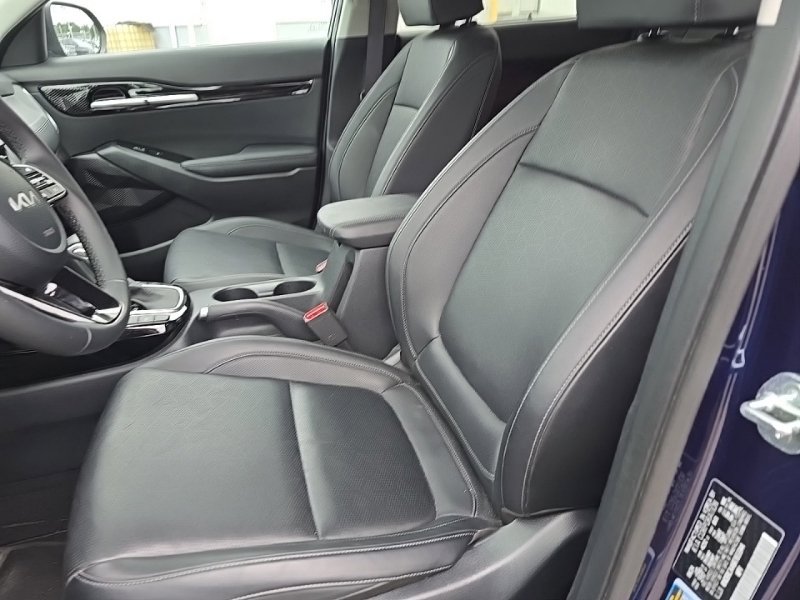 Used 2024 Kia Seltos EX AWD/4WD image 11