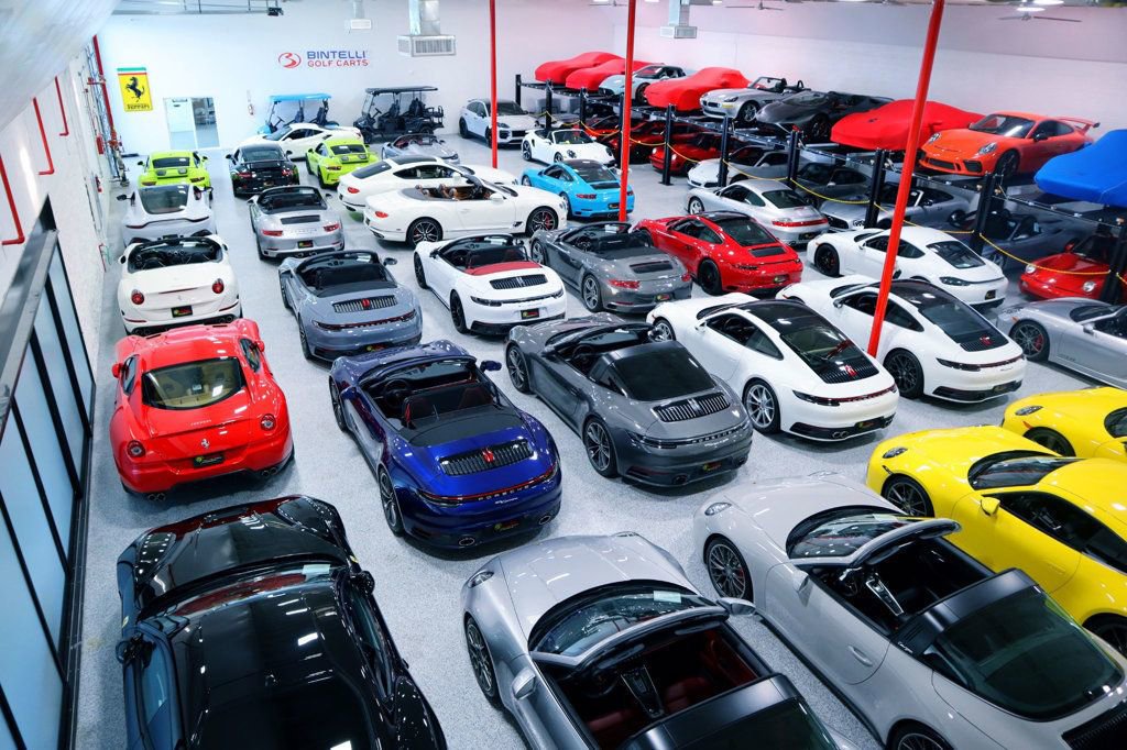 Used 2023 Porsche 911 Carrera T image 38