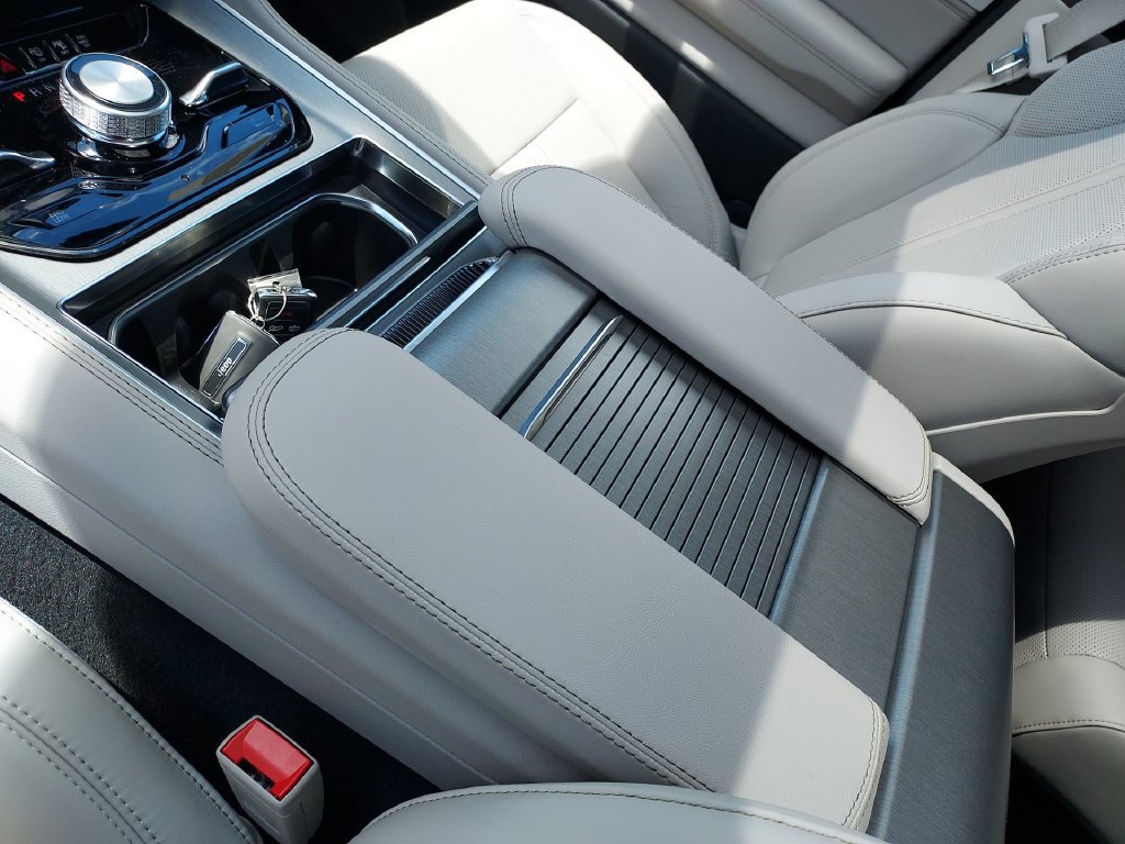 New 2026 Jeep Grand Wagoneer Limited AWD/4WD image 27