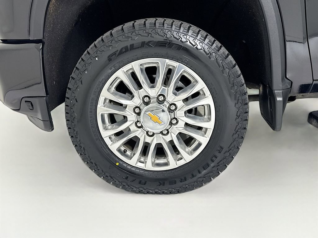 Used 2023 Chevrolet Silverado 3500 High Country image 32