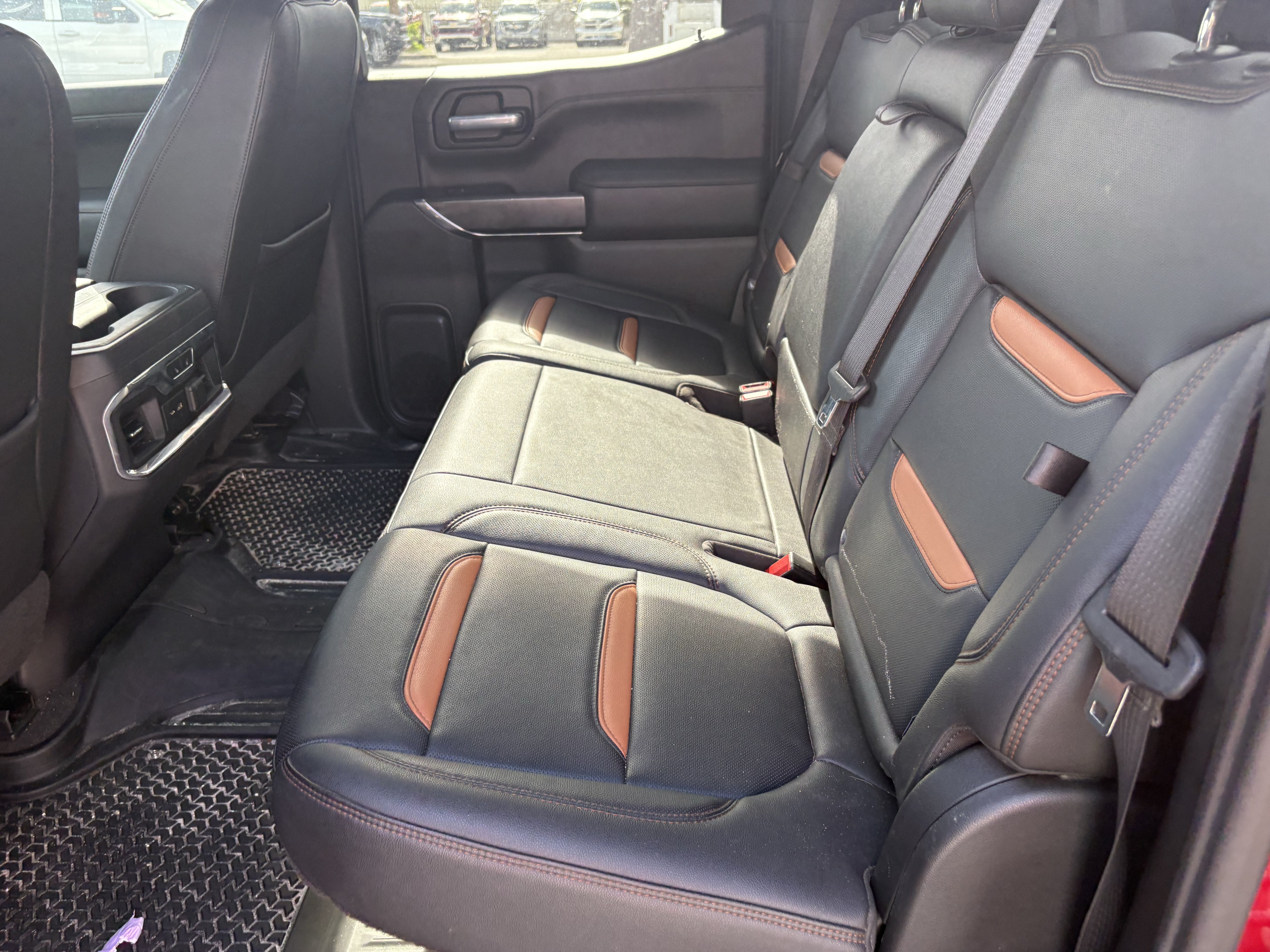 Certified 2021 GMC Sierra 1500 AT4 w/ AT4 Value Package AWD/4WD image 9