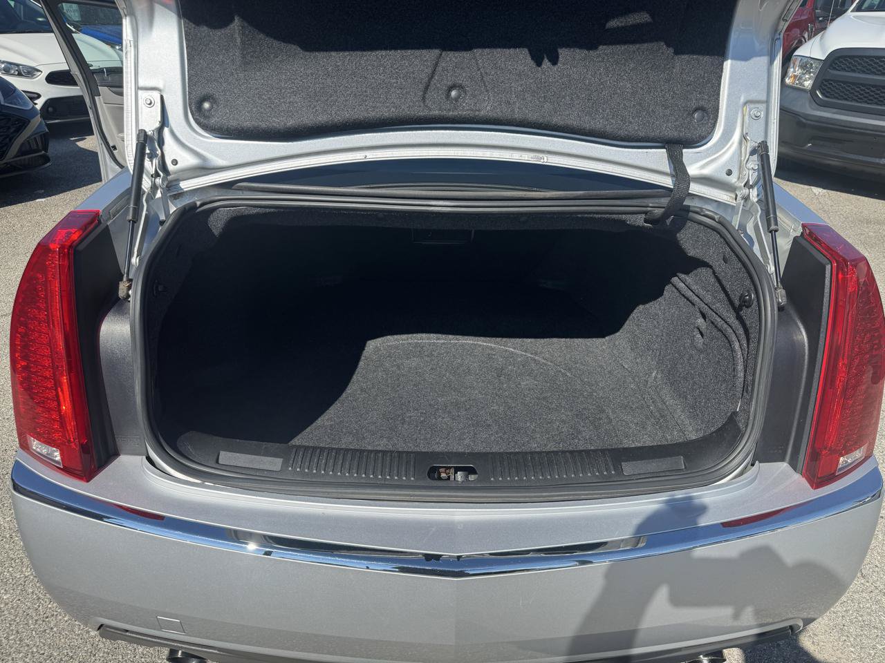 Used 2010 Cadillac CTS Sedan RWD image 24