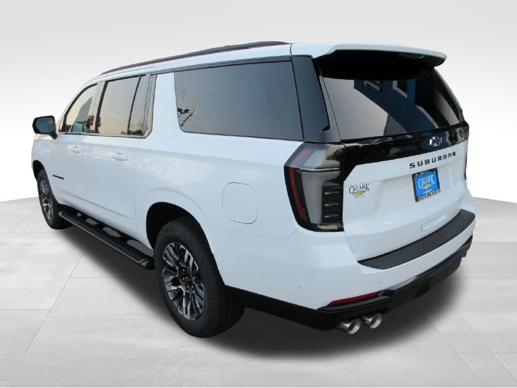 New 2026 Chevrolet Suburban Z71 w/ Z71 Off-Road Package AWD/4WD image 4