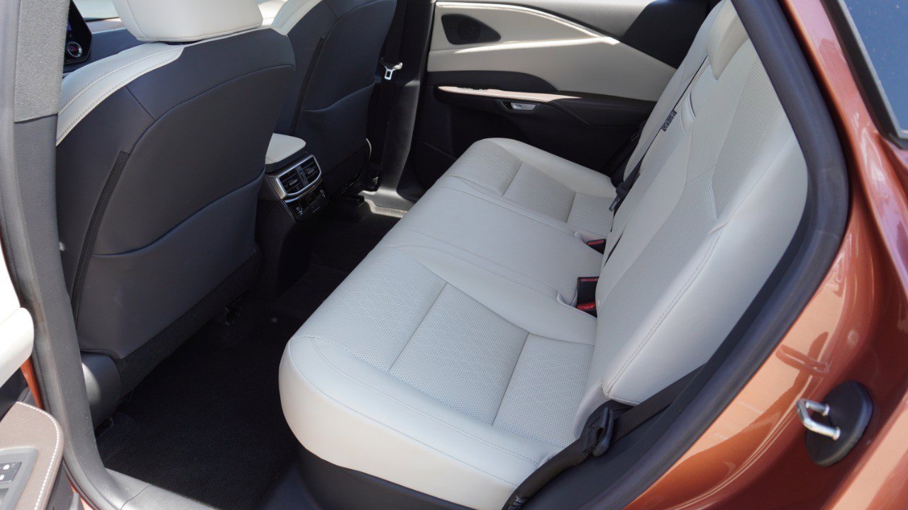 Used 2023 Lexus RX 350 Premium Plus w/ Cold Area Package FWD image 30