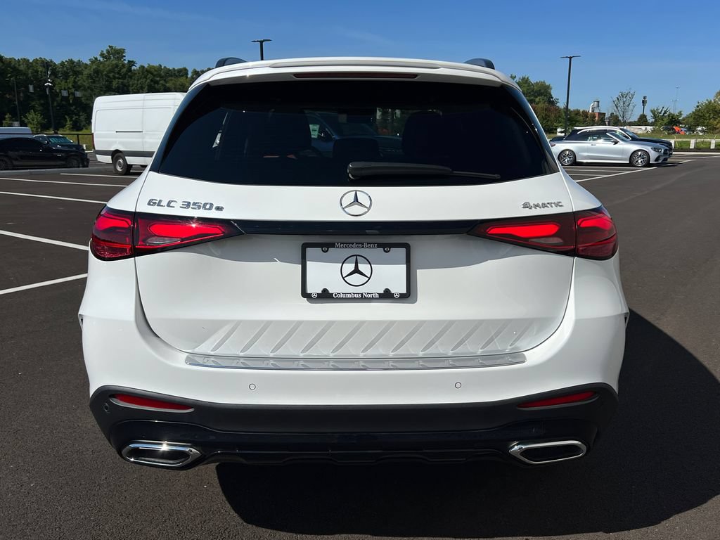 Used 2025 Mercedes-Benz GLC 350e 4MATIC image 6