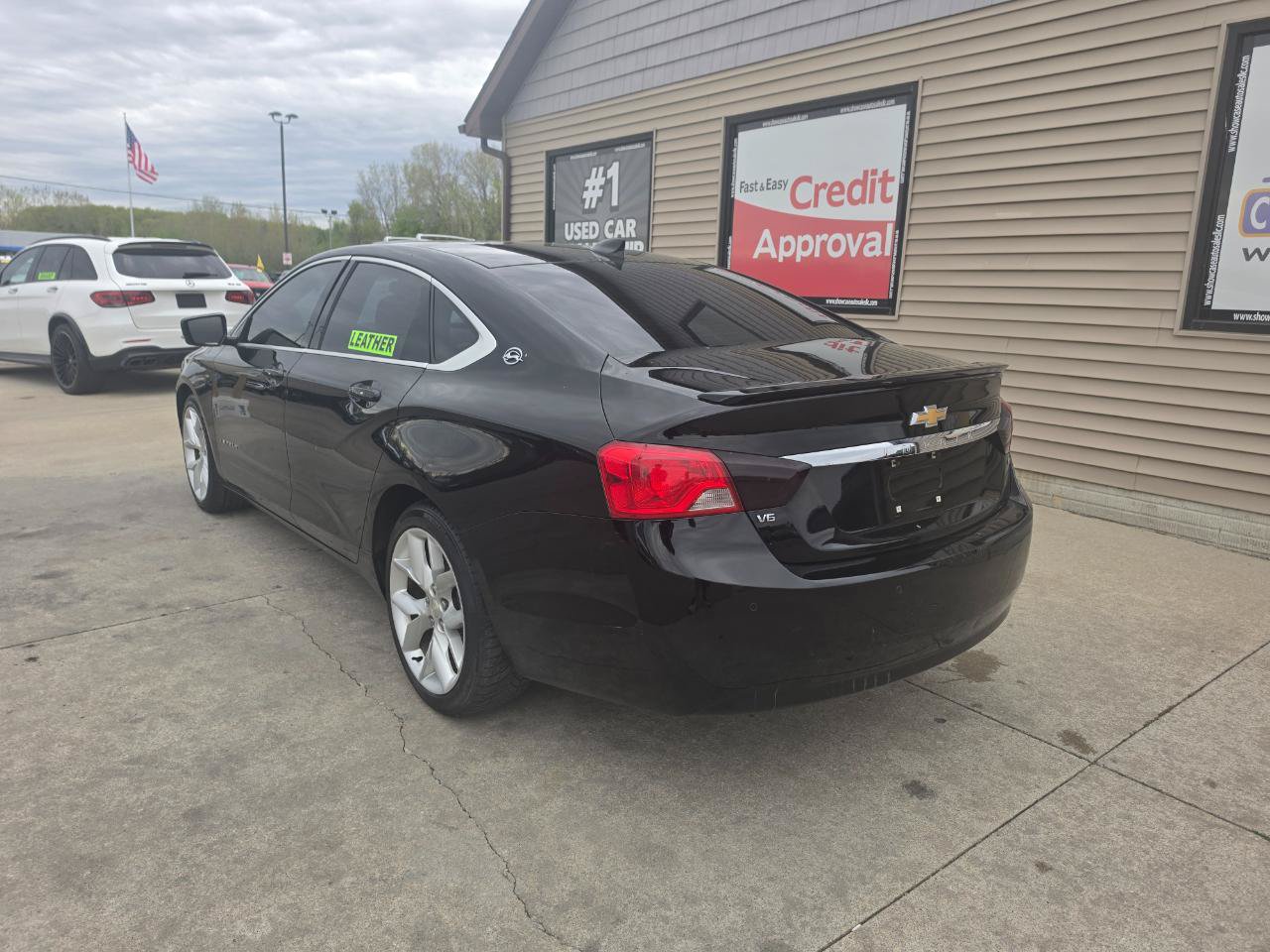 Used 2017 Chevrolet Impala LT w/ Leather Package FWD image 8
