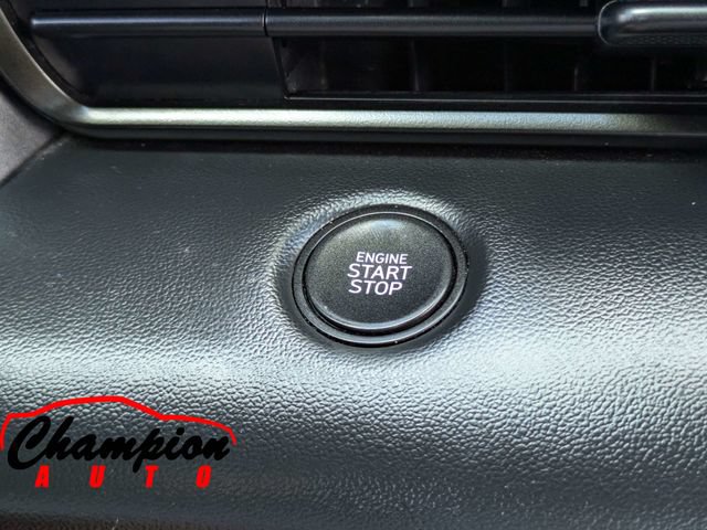 Used 2025 Hyundai Elantra Sport FWD image 28