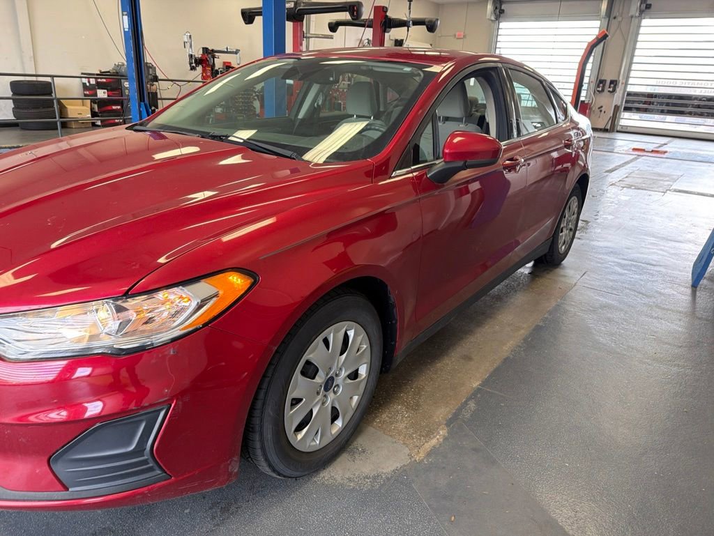 Used 2020 Ford Fusion S FWD image 4