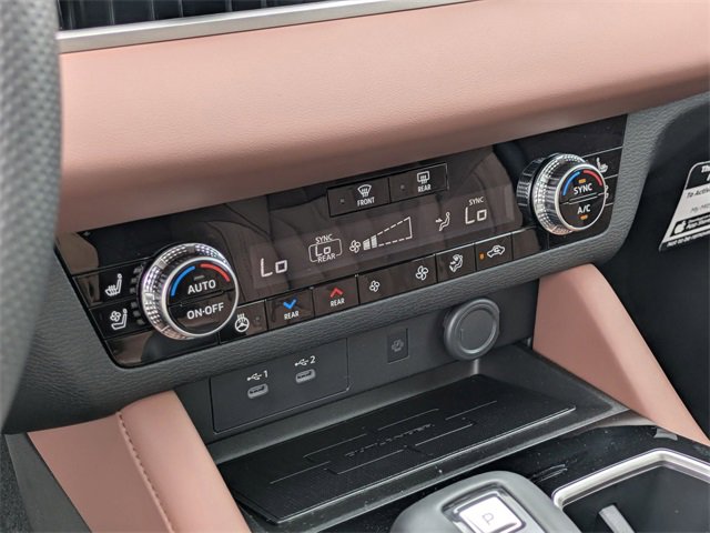 New 2025 Mitsubishi Outlander SEL image 23