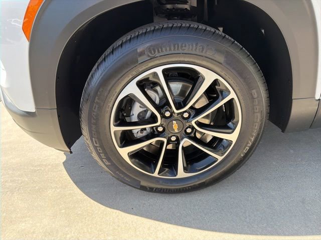 Used 2024 Chevrolet TrailBlazer LT w/ Convenience Package FWD image 9