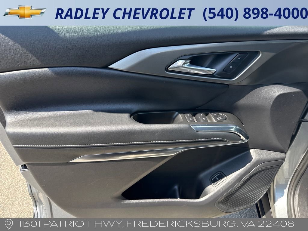 Certified 2025 Chevrolet Traverse LT AWD/4WD image 7