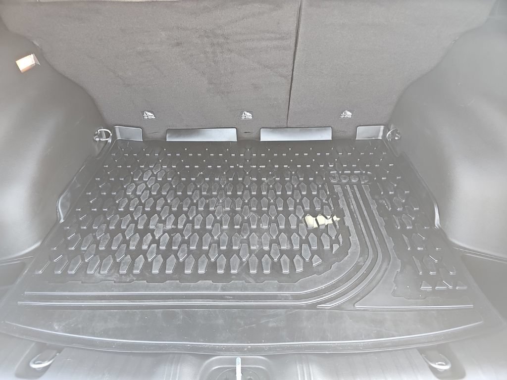 Certified 2026 Jeep Compass Limited AWD/4WD image 22