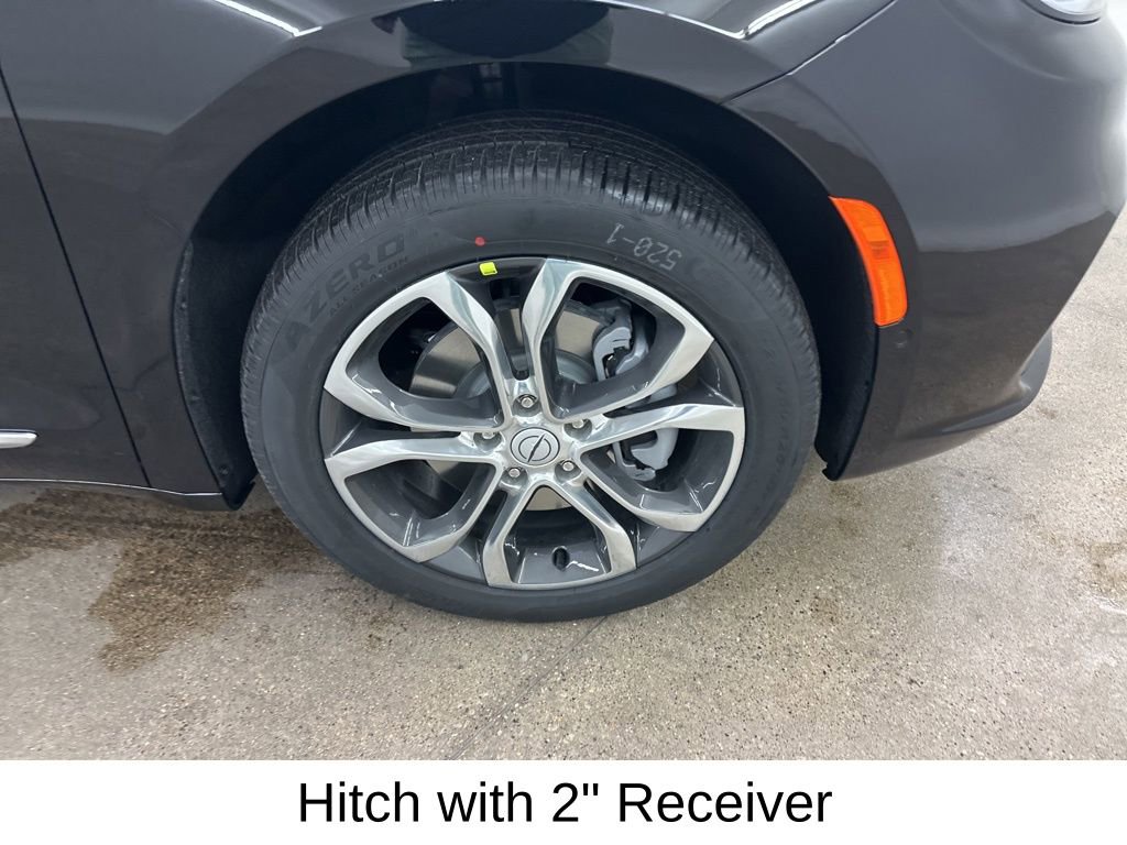 New 2026 Chrysler Pacifica Pinnacle image 13