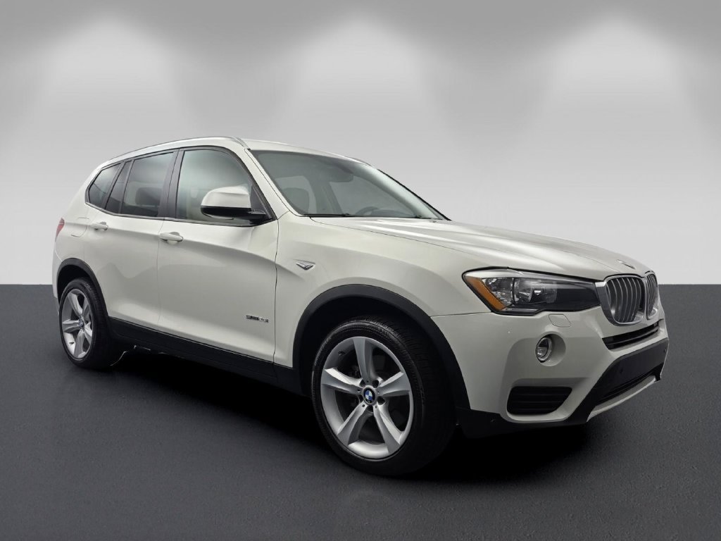 Used 2017 BMW X3 sDrive28i RWD image 1