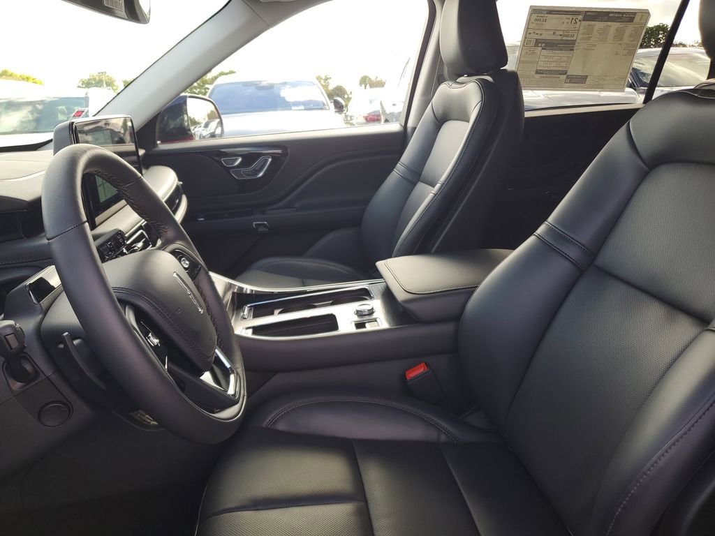 New 2025 Lincoln Aviator 2WD w/ Jet Appearance Package image 22