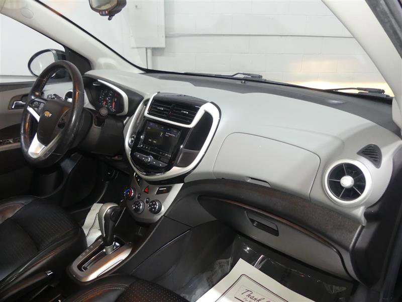 Used 2019 Chevrolet Sonic Premier FWD image 23