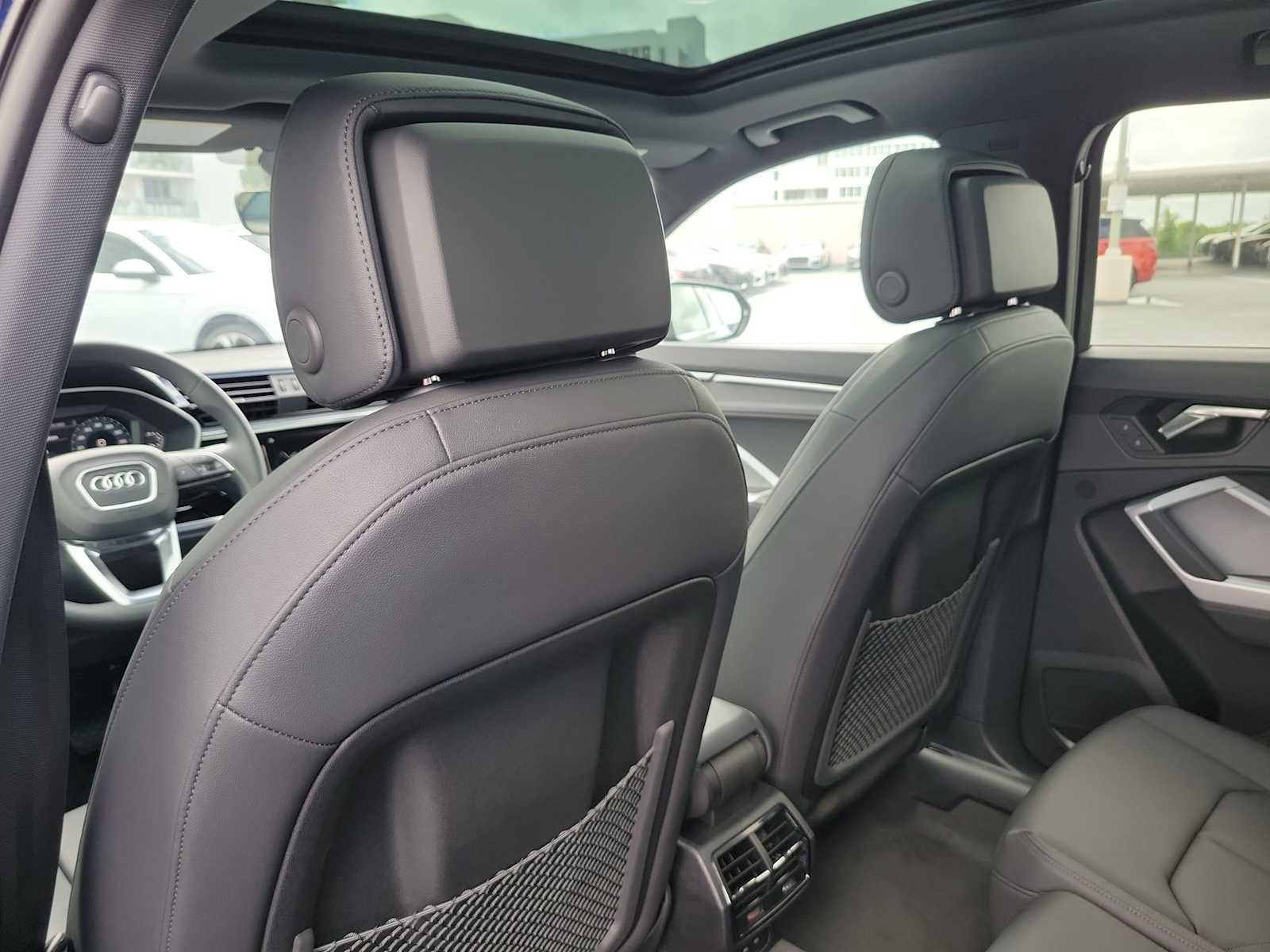 New 2025 Audi Q3 2.0T Premium image 17