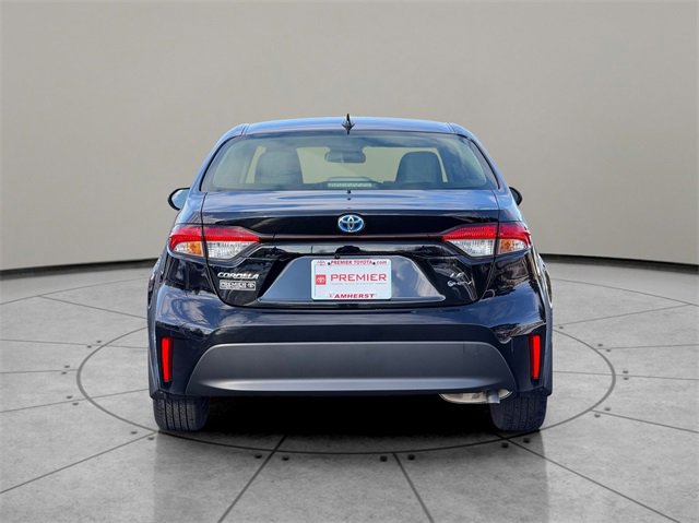 Used 2025 Toyota Corolla LE image 5