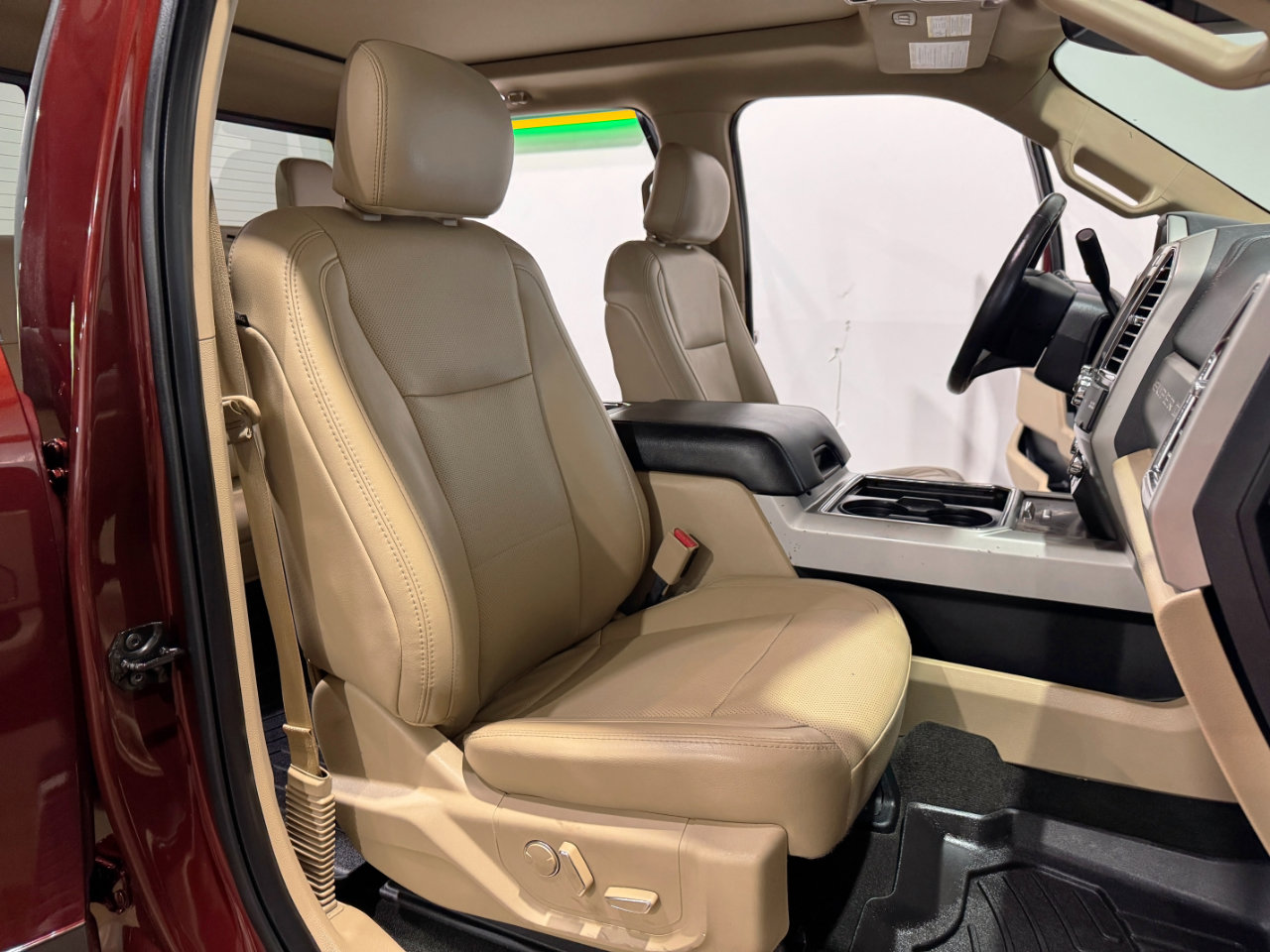 Used 2017 Ford F250 Lariat w/ Lariat Ultimate Package image 12