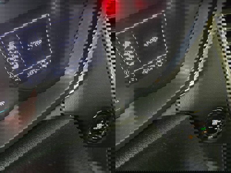 Used 2019 Chevrolet Trax LT w/ LT Convenience Package image 25