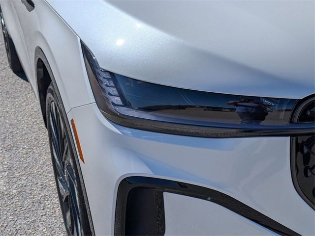 New 2026 Lincoln Nautilus Reserve image 4