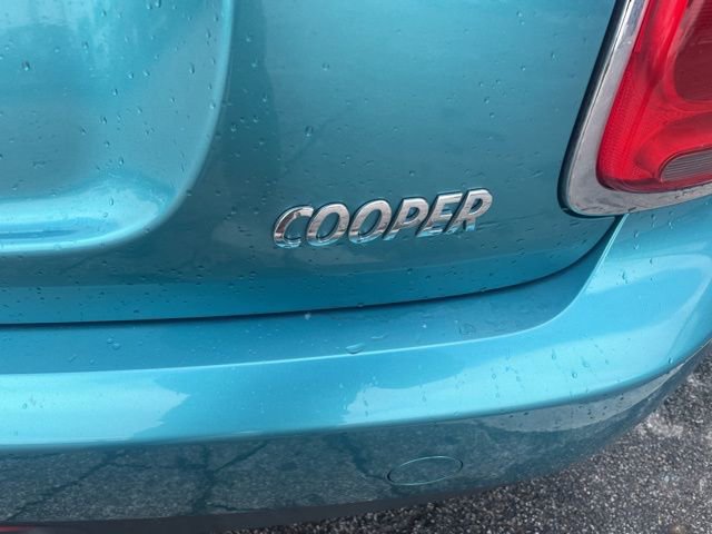 Used 2017 MINI Cooper Base image 13