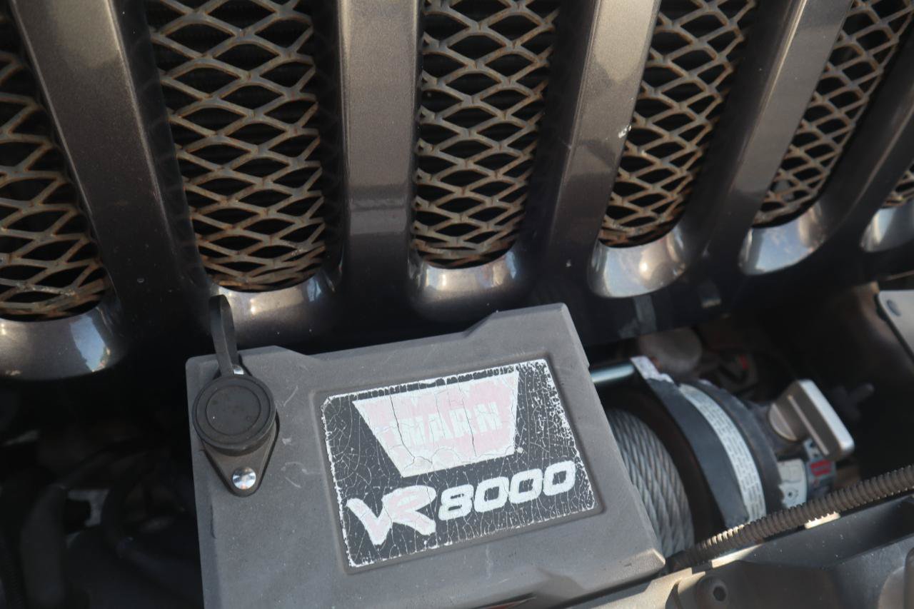 Used 2017 Jeep Wrangler Unlimited Rubicon w/ Cold Weather Group AWD/4WD image 40