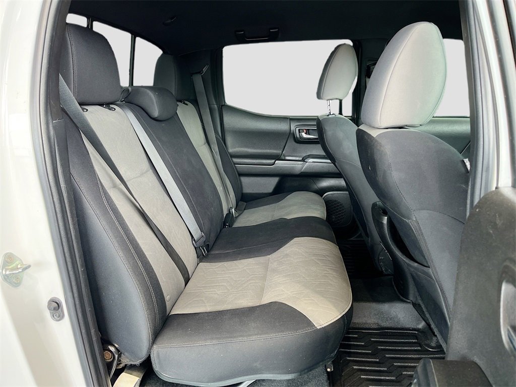 Used 2023 Toyota Tacoma TRD Off-Road image 25