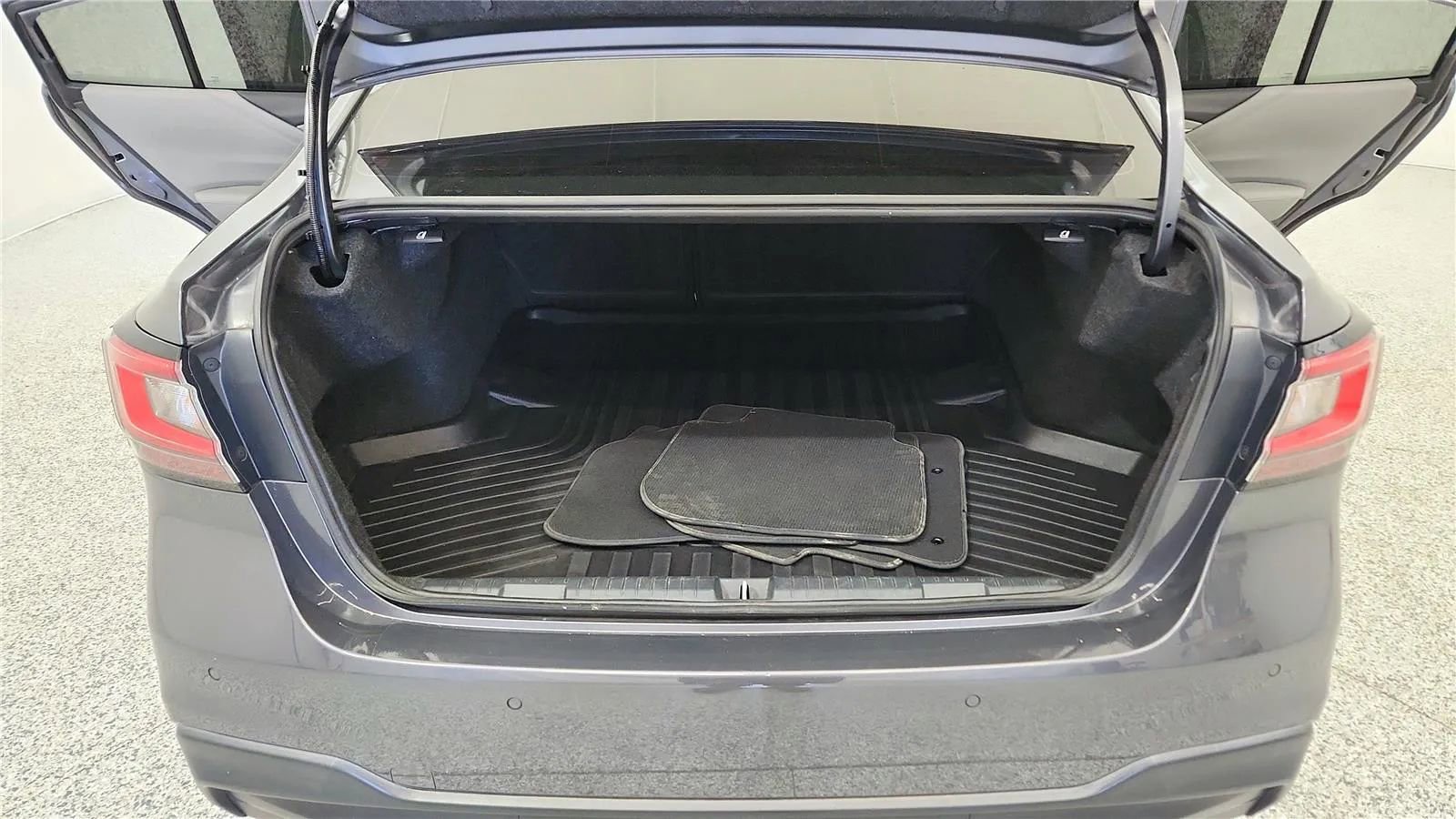 Used 2020 Subaru Legacy Limited w/ Popular Package #2 image 19