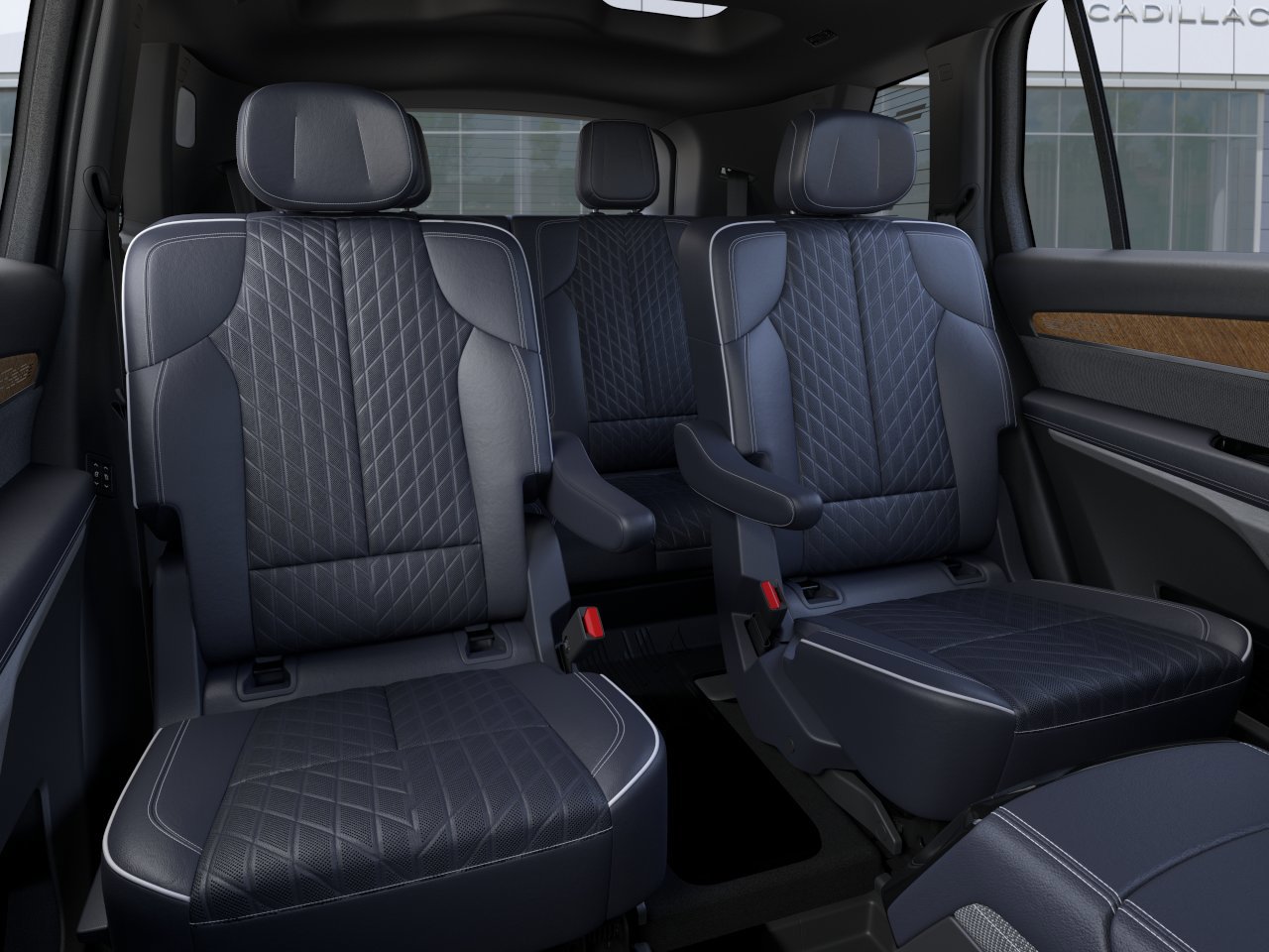 New 2026 Cadillac Vistiq Premium Luxury w/ LPO, Floor Liner Package AWD/4WD image 17