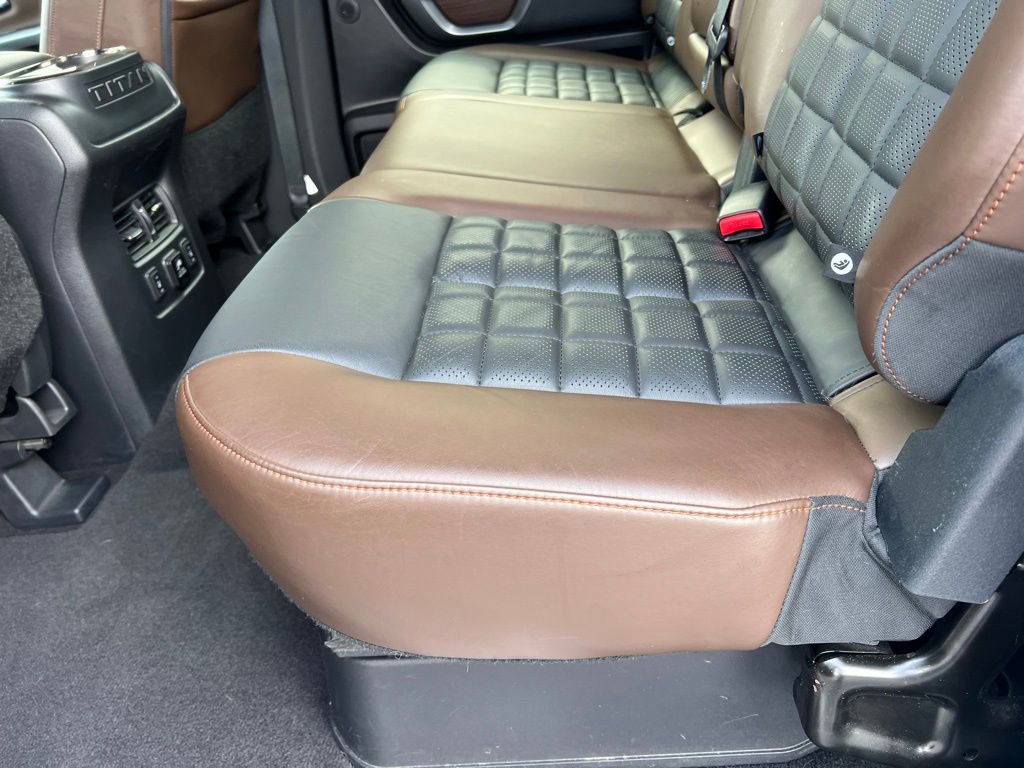 Used 2016 Nissan Titan Platinum Reserve image 17