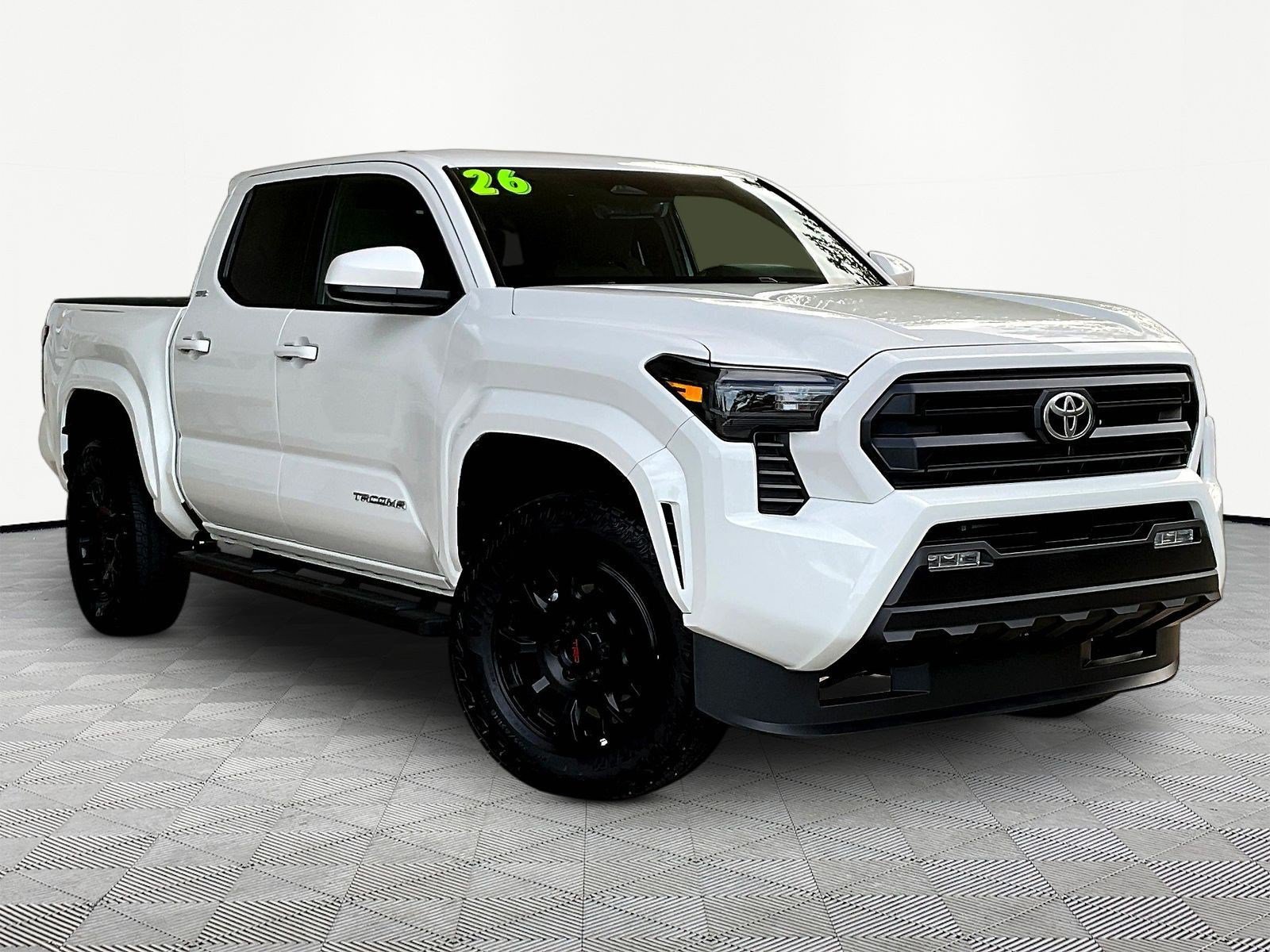Used 2026 Toyota Tacoma SR5 AWD/4WD image 3