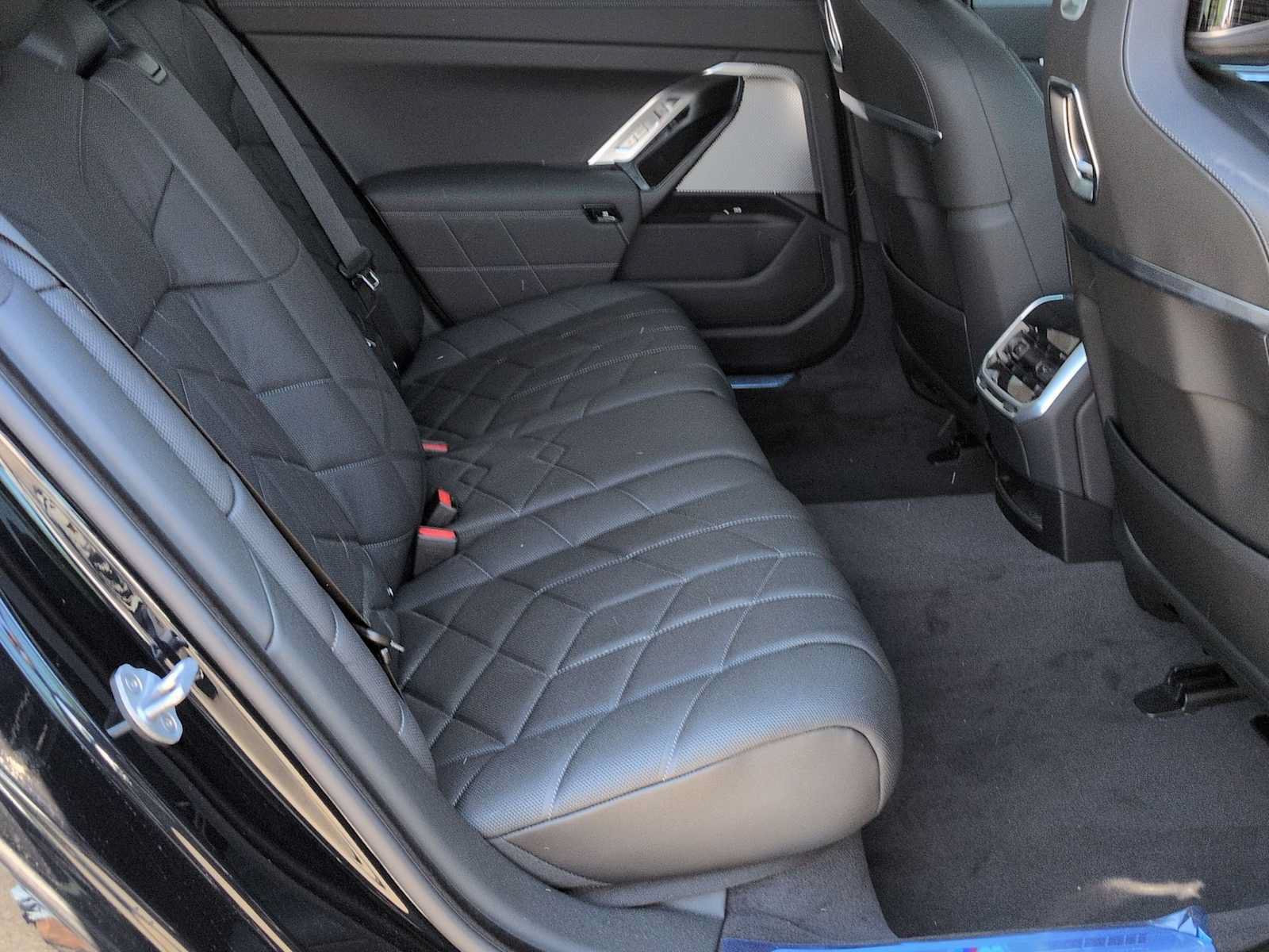 Used 2026 BMW i7 xDrive60 w/ M Sport Package RWD image 22